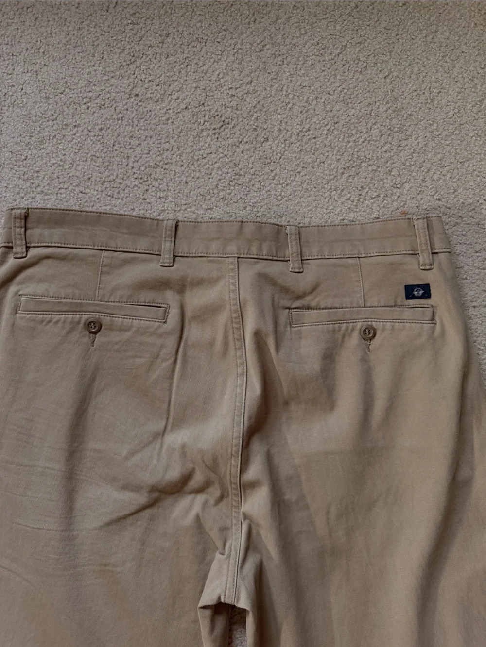 Dockers Men's Chinos in Khaki